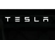 Saham Tesla rontok, alami penurunan terbesar dalam 5 tahun terakhir