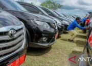 Pelat nomor mobil dinas Menkomdigi RI 22