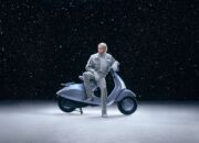 Vespa 946 Snake jadi bintang utama di toko “pop-up” Piaggio