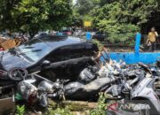 Dampak fatal menerjang banjir dengan kendaraan
